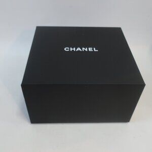 NEW Womens Chanel Black White Large Magnetic Flip Lid Gift Storage Box